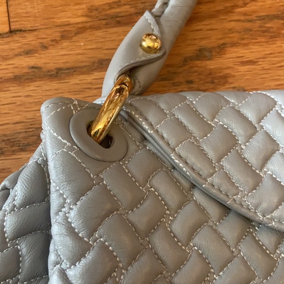 Sera Women’s Gray Quilted Leather Shoulder Bag - Picture 5 of 9